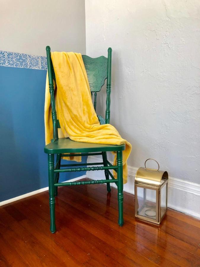 Séjour chez l'habitant Comfy And Spacious With Free Parking